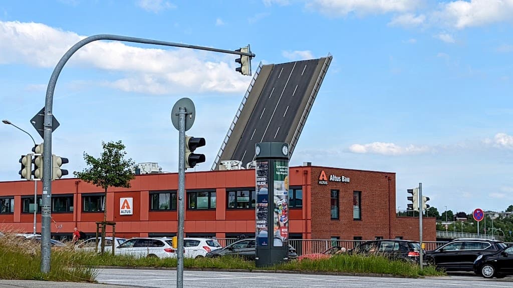 Altus Bau GmbH