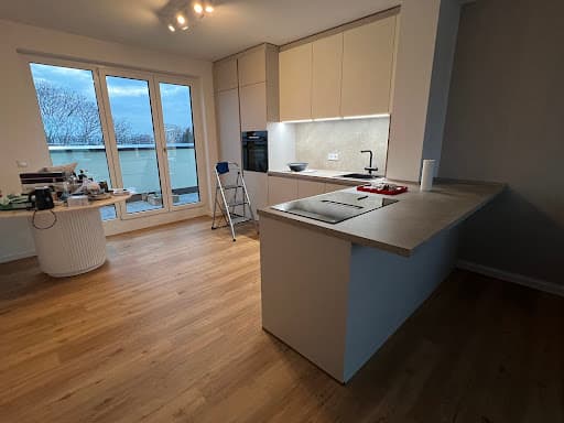 AK-Bau Berlin - Komplettsanierung, Badumbau und Badmodernisierung | Generalunternehmer für Wohnungssanierung — Kundenfoto